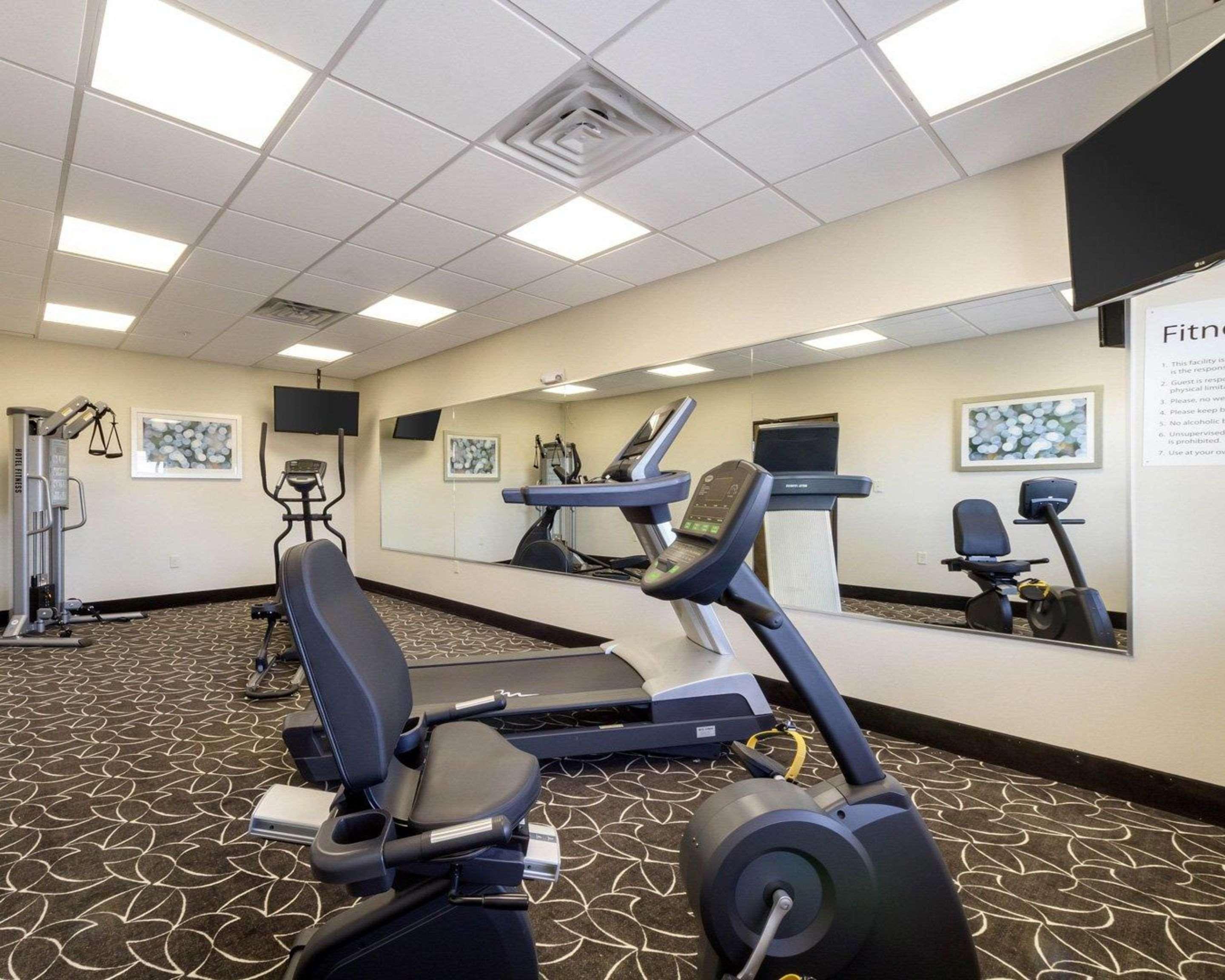 Quality Inn & Suites Victoria East Ngoại thất bức ảnh